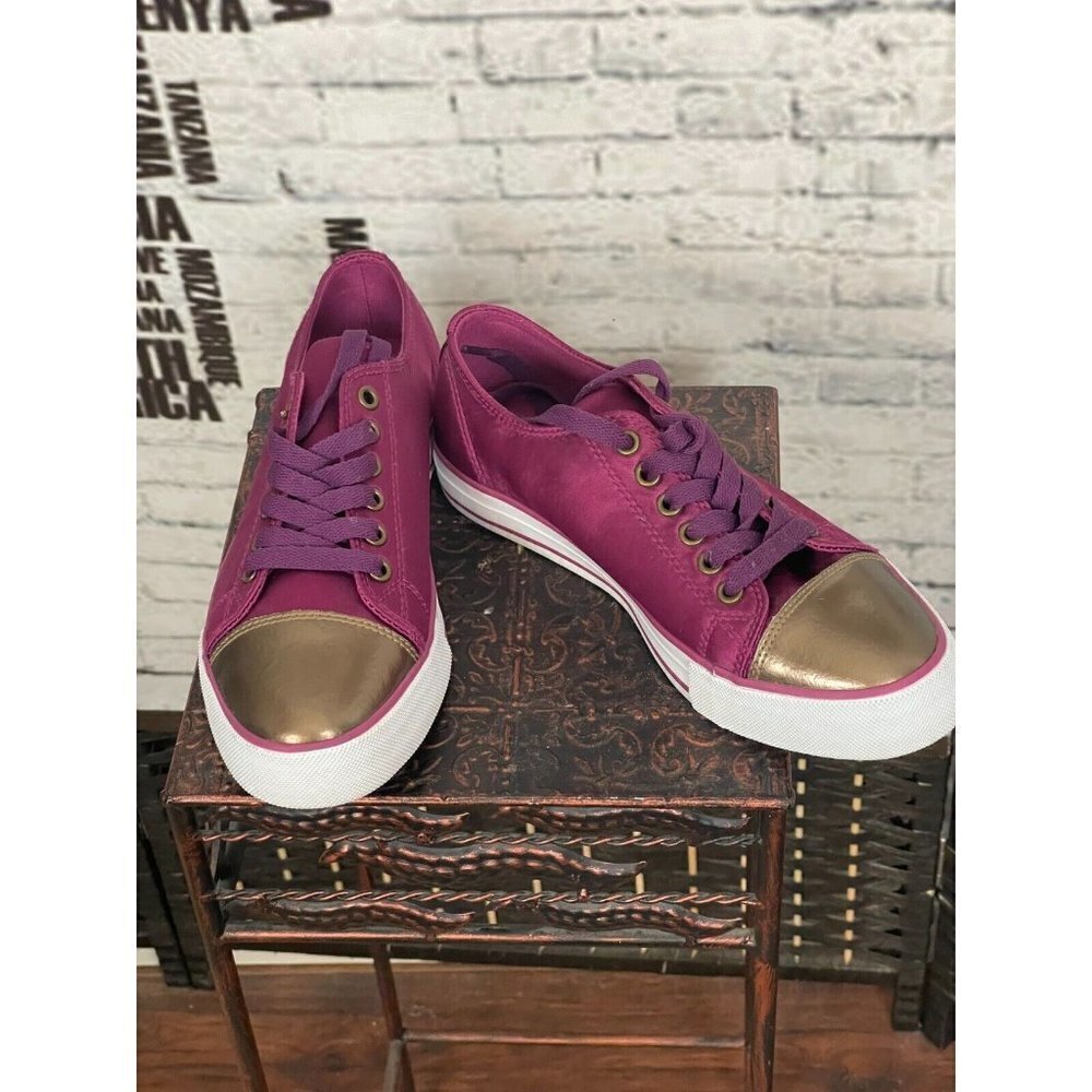 Twiggy London Maroon Canvas Coated Lace-Tie Gold Leather Toe 7.5 M Sneakers